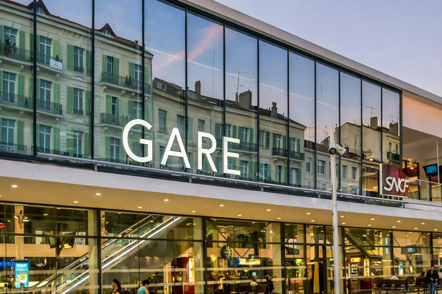 Taxi Grasse service gares